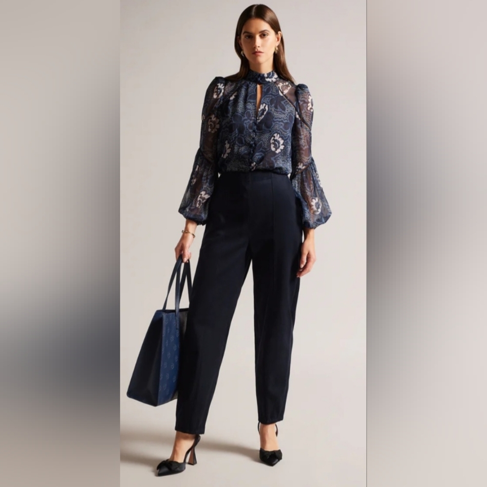 NWT Ted Baker Eliona Barrel Trousers Pant  With Pintuck Detail Size 1 Navy $255